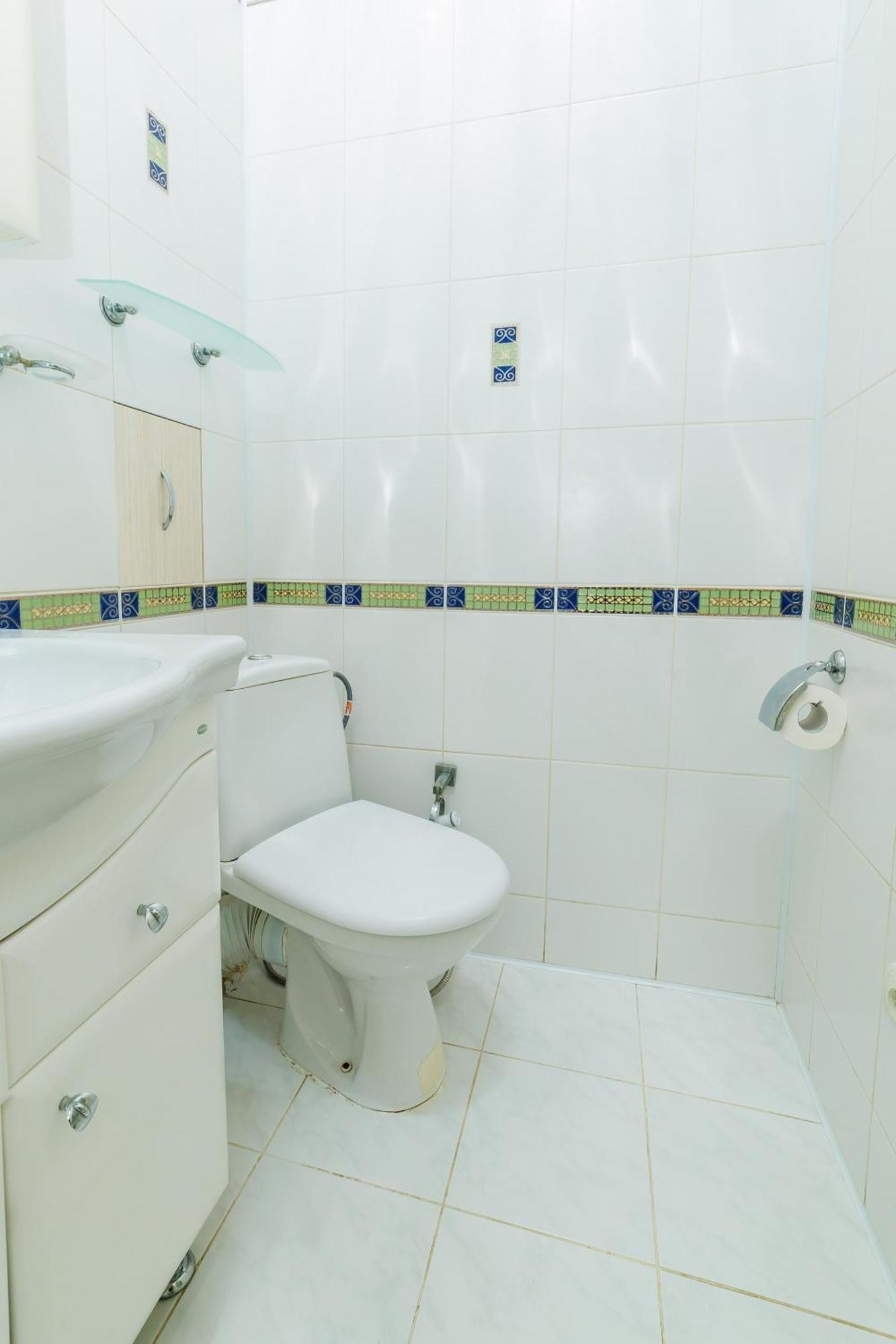 Квартира Антиквара У Центрі Полтави Мережа Alexapartments Документи Для Відряджень Безконтатне Заселення Цілодобово Poltava Eksteriør bilde