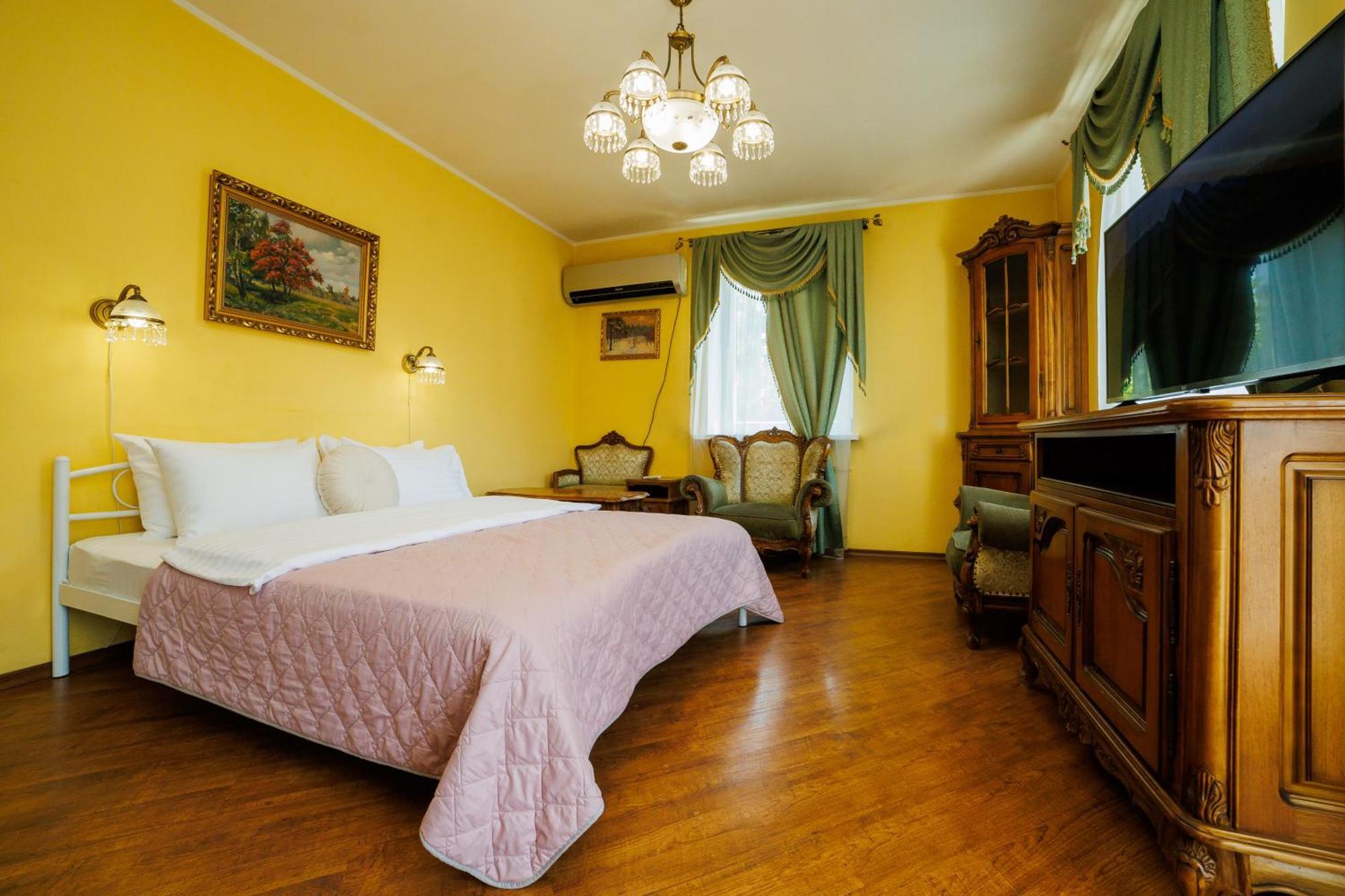Квартира Антиквара У Центрі Полтави Мережа Alexapartments Документи Для Відряджень Безконтатне Заселення Цілодобово Poltava Eksteriør bilde